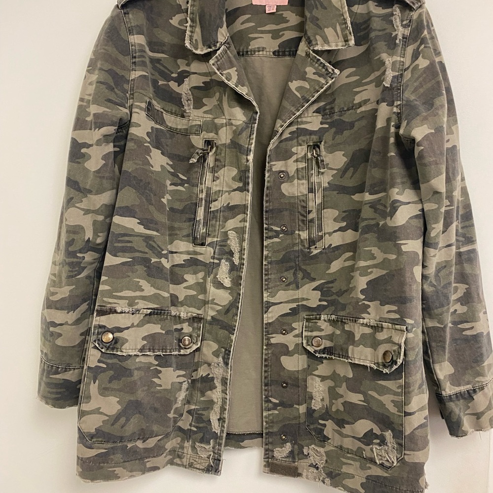 Distressed Boho Camo Jacket US size 10 Bohemian Brand